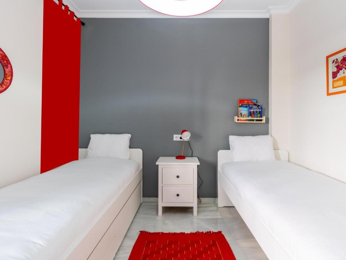 Holi-rent Penthouse Penuelas Appartement *