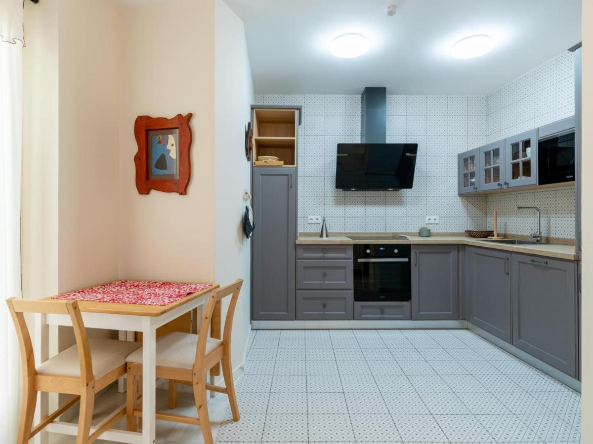 Holi-rent Penthouse Penuelas Appartement *