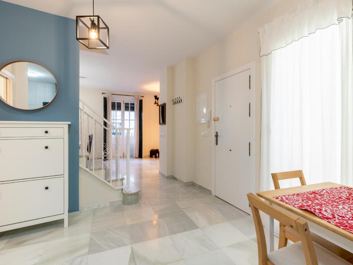 Holi-rent Penthouse Penuelas Appartement *
